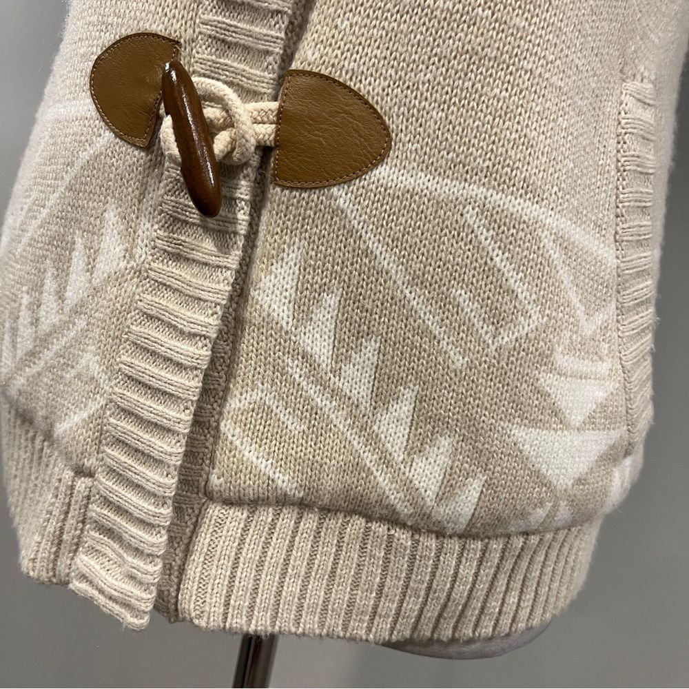 Women's Cream Sweater Vest with Faux Fur Collar size medium - Picture 5 of 14